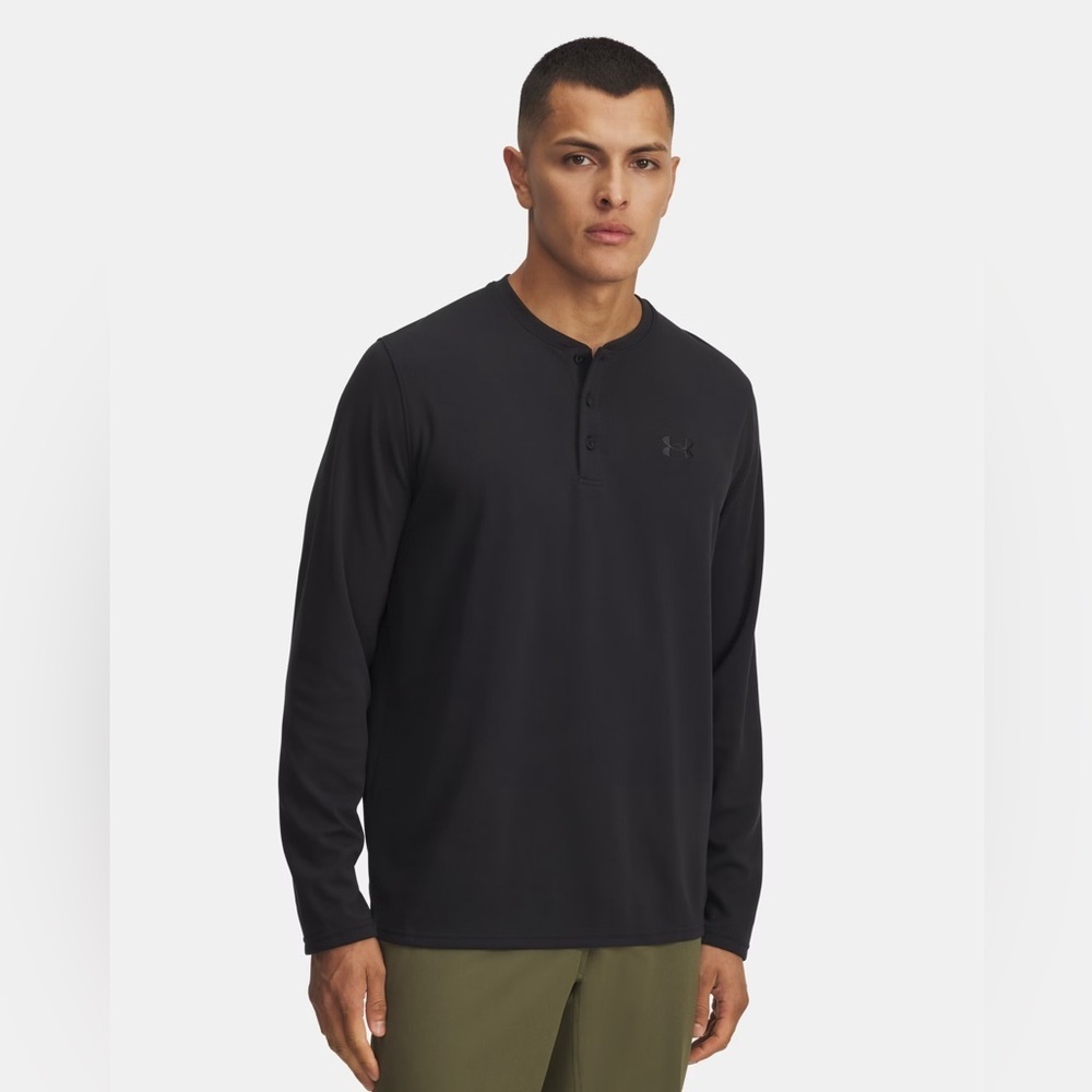 Under Armour Men's Dark black Long Sleeve Henley. XL